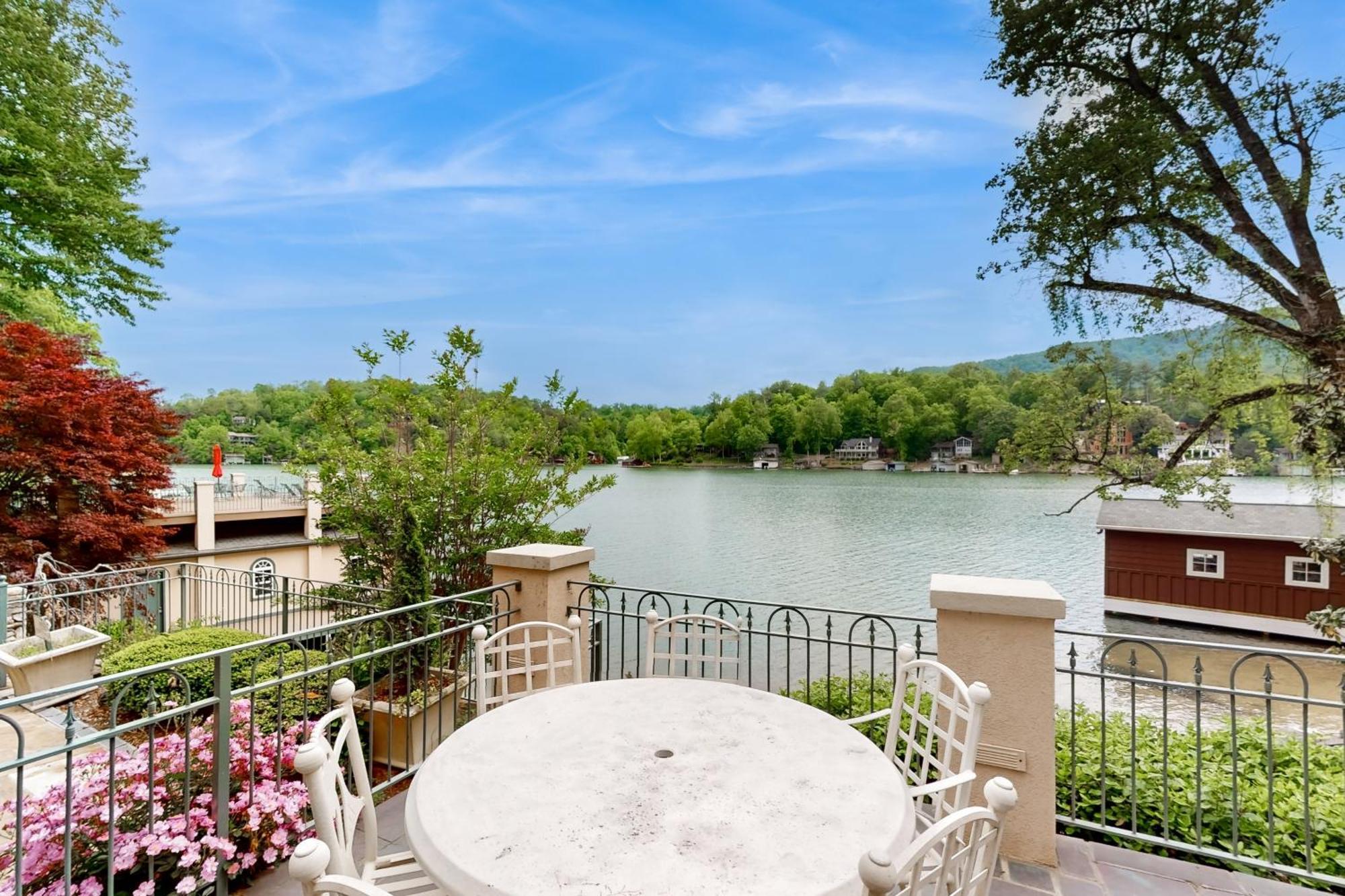 Villa Rosa Lake Lure Ngoại thất bức ảnh